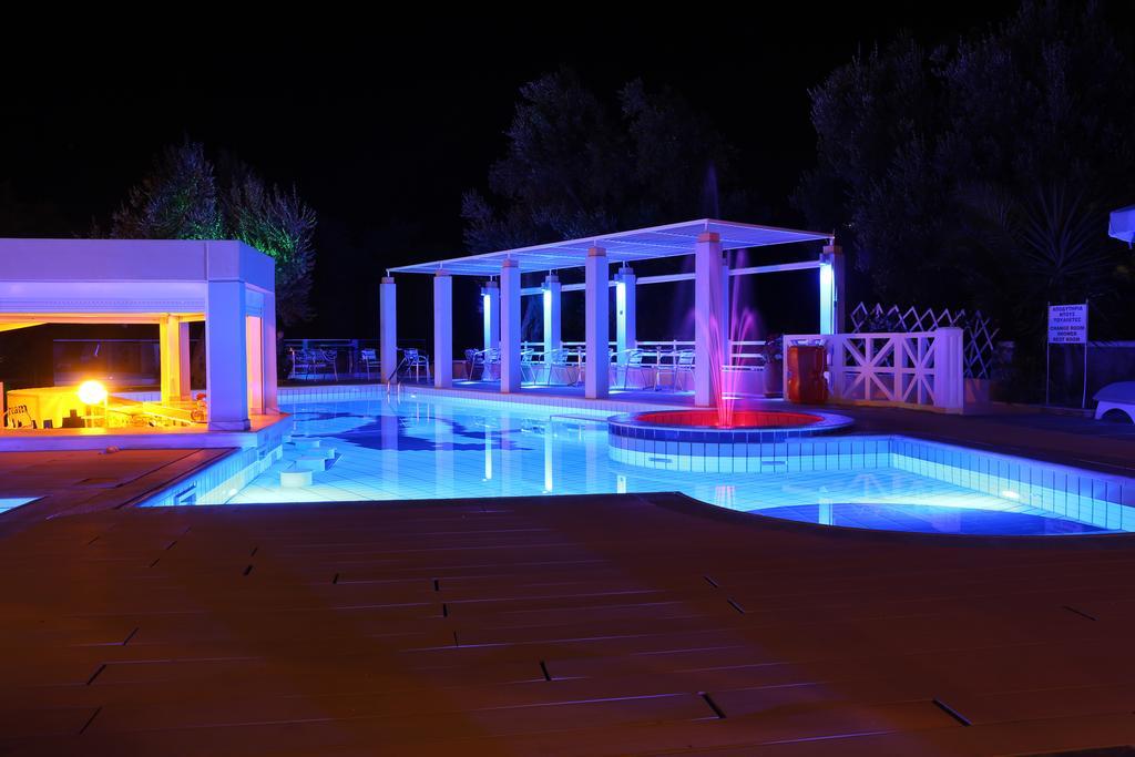 Sea Sun Aparthotel Plomari Екстериор снимка