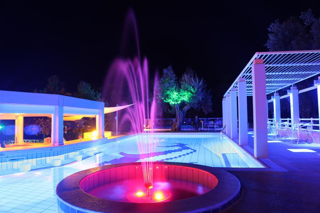 Sea Sun Aparthotel Plomari Екстериор снимка