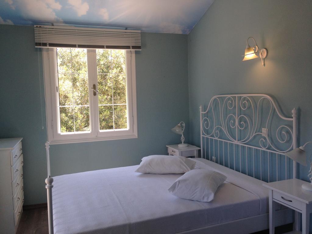 Sea Sun Aparthotel Plomari Екстериор снимка